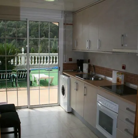 Costa. * Tossa de Mar